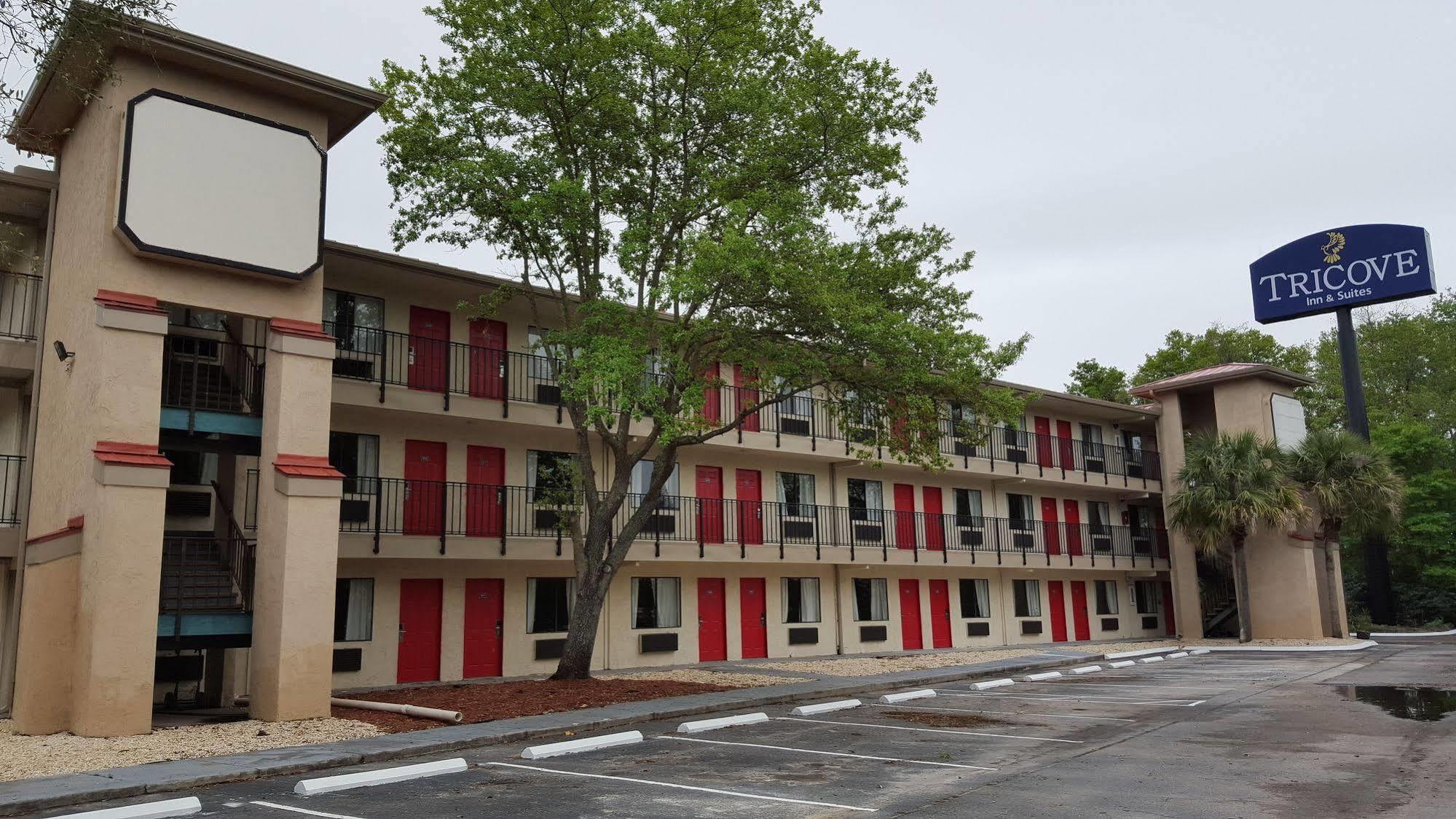 Tricove Inn & Suites Jacksonville Bagian luar foto